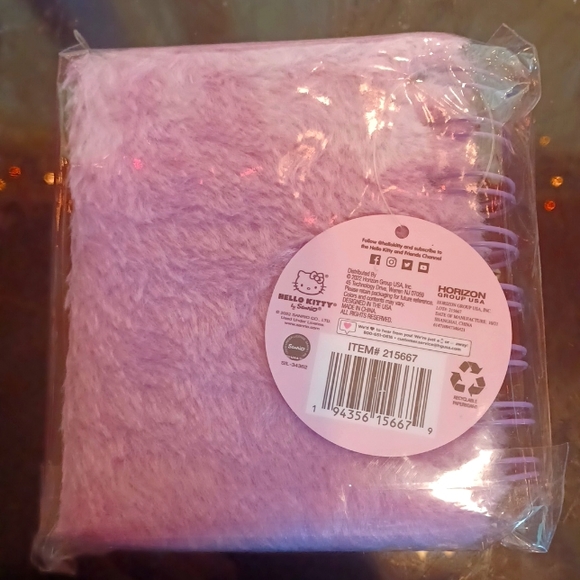 Hello Kitty journal - Picture 2 of 3